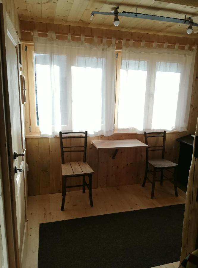 Gostel Koprivnik Pri Kocevju, Kocevski Rog المظهر الخارجي الصورة